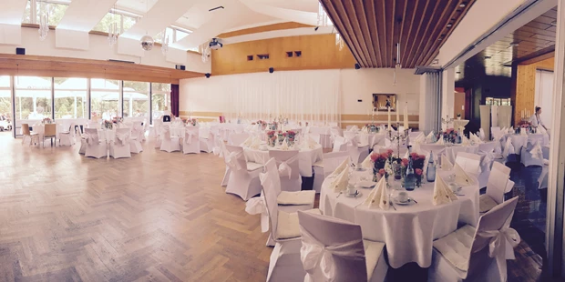 Destination-Wedding - Art der Location: Hotel / Chalet - Saal - Hydepark Engstingen