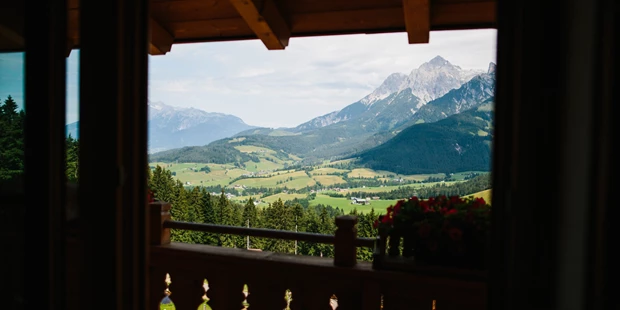 Destination-Wedding - Art der Location: Hotel / Chalet - Feiern Sie Ihre Hochzeit auf der Jufenalm in 5761 Maria Alm auf 1.150m Seehöhe.
Foto © martinhofmann.at - Die Jufenalm