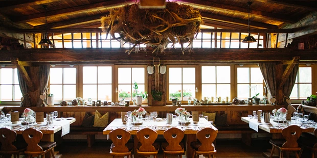 Destination-Wedding - Art der Location: Hotel / Chalet - Feiern Sie Ihre Hochzeit auf der Jufenalm in 5761 Maria Alm auf 1.150m Seehöhe.
Foto © martinhofmann.at - Die Jufenalm