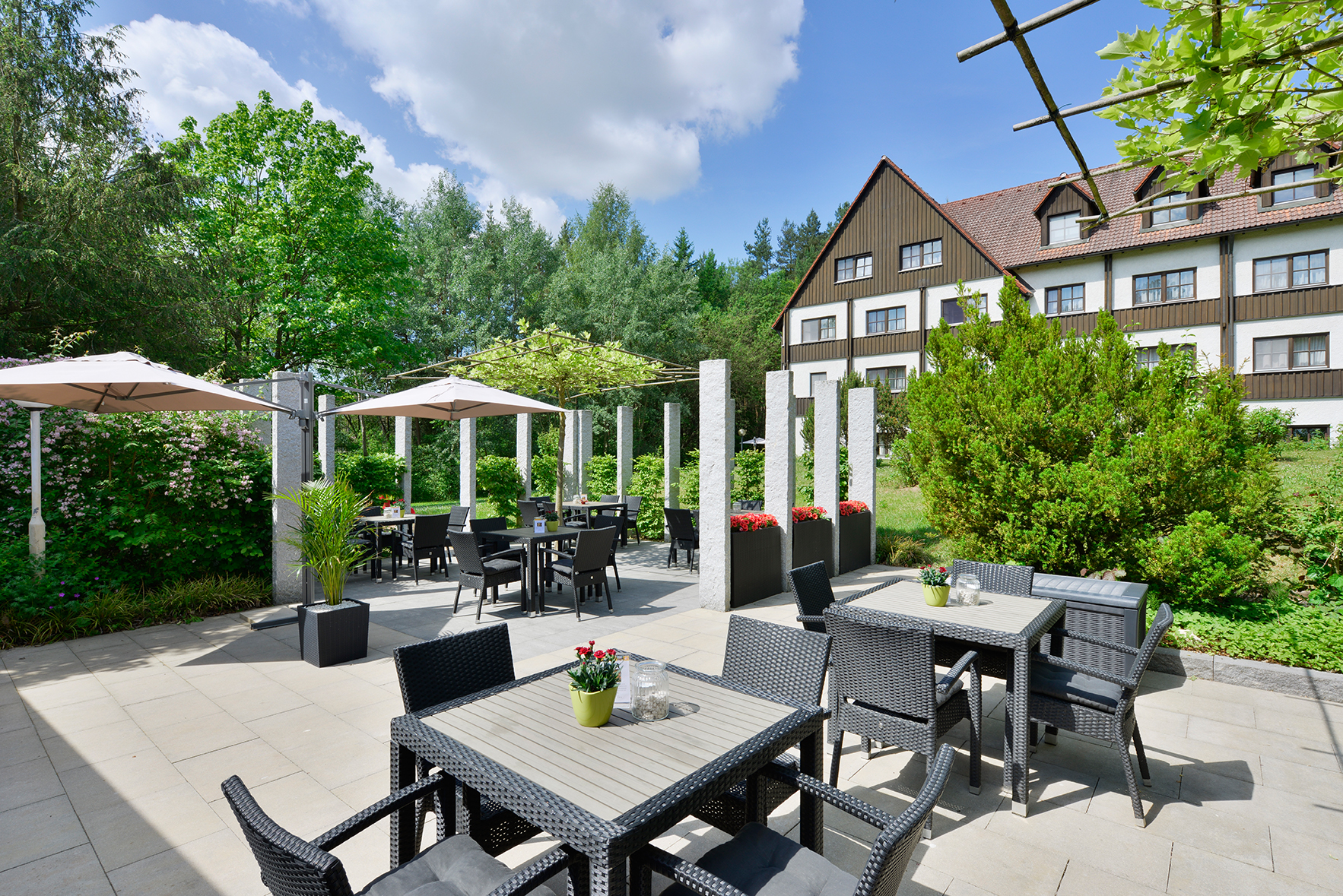 Destination-Wedding - Preisniveau Hochzeitsfeier: €€ - Landgasthof - Hotel Sonnenhof
