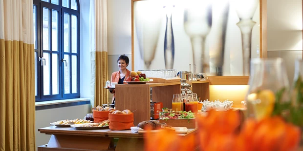Destination-Wedding - PLZ 90402 (Deutschland) - Frühstück - Hotel VICTORIA Nürnberg