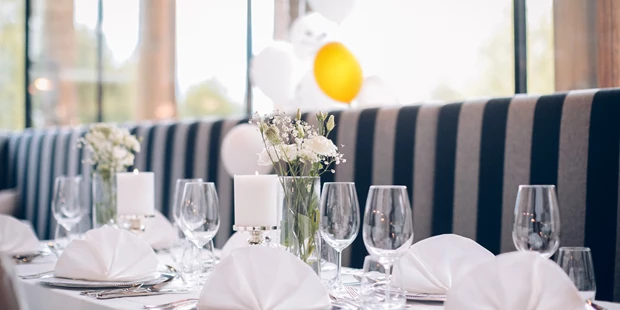 Destination-Wedding - Art der Location: Hotel / Chalet - Raum Greenside bis 50 Personen - Greenvieh Chalet