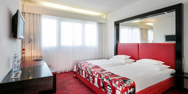 Destination-Wedding - Art der Location: Hotel / Chalet - Superior Zimmer - ARCOTEL Nike Linz