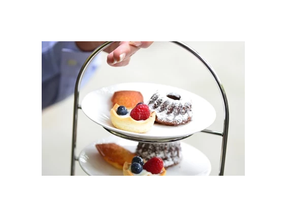 Hochzeitslocation: Petit Fours hausgemacht - ViCulinaris im Kolbergarten