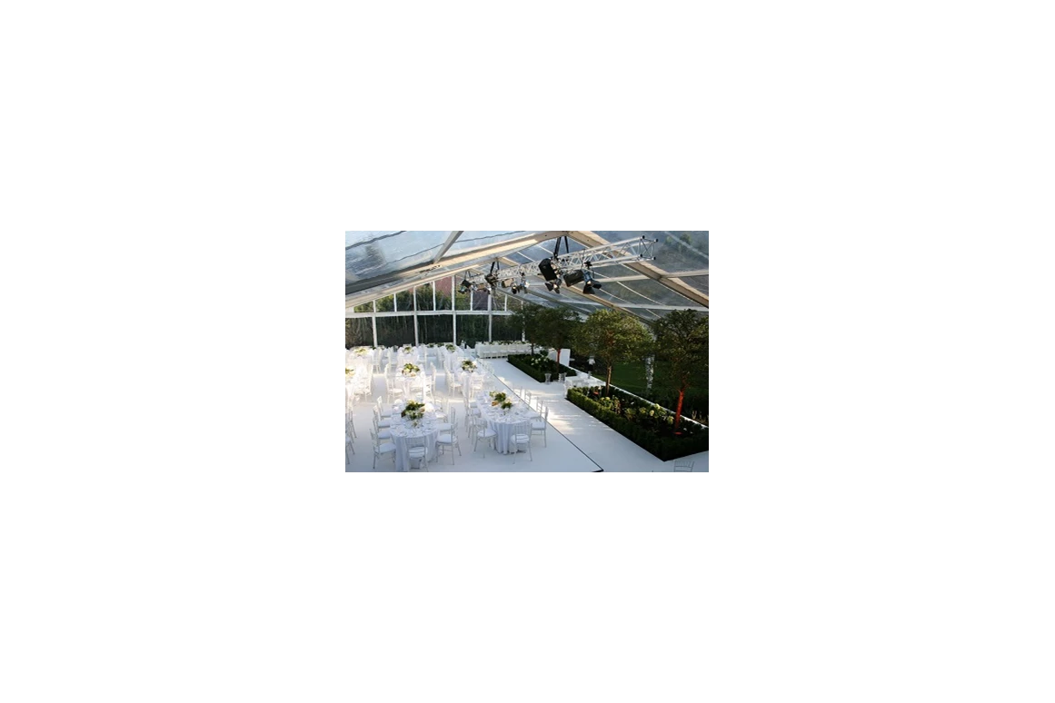 Hochzeitslocation: Catering im Zelt  - ViCulinaris im Kolbergarten