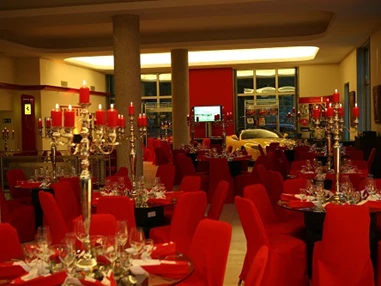 Hochzeitslocation: Catering bei Ferrari - ViCulinaris im Kolbergarten