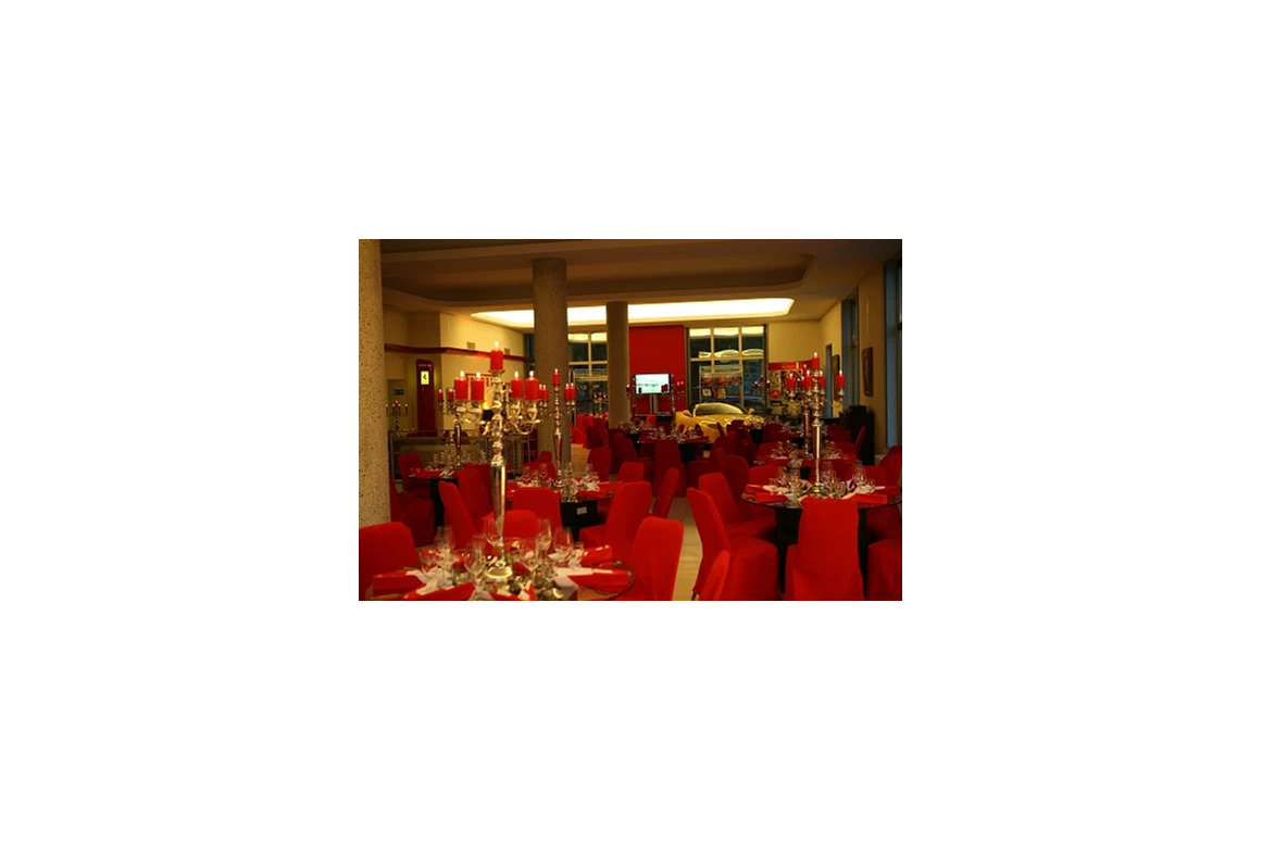 Hochzeitslocation: Catering bei Ferrari - ViCulinaris im Kolbergarten