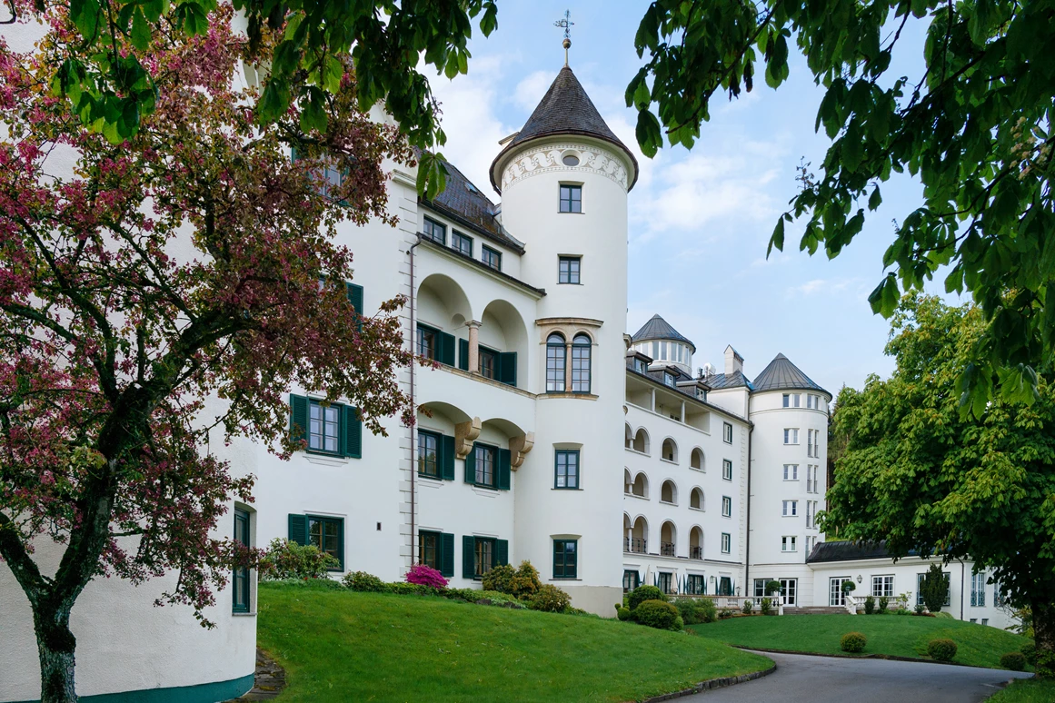 Hochzeitslocation: Schloss Pichlarn, Außenansicht.
Foto © Richard Schabetsberger - Schloss Pichlarn