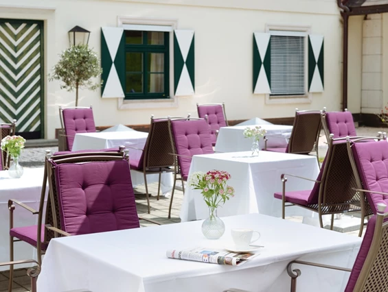 Hochzeitslocation: Frühstücksterrasse Restaurant Pichlarn. 
Foto © Richard Schabetsberger  - Schloss Pichlarn