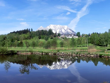 Hochzeitslocation: 18-Loch Golfplatz direkt am Hotel.
Foto © Romantik Hotel Schloss Pichlarn - Schloss Pichlarn
