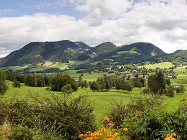 Hochzeitslocation: 18-Loch Golfplatz direkt am Hotel.
Foto © Romantik Hotel Schloss Pichlarn - Schloss Pichlarn