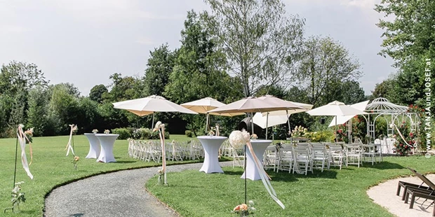 Destination-Wedding - Art der Location: Hotel / Chalet - Heiraten im Seepark Hotel in Klagenfurt am Wörthersee.
Foto © tanjaundjosef.at - Seepark Wörthersee Resort