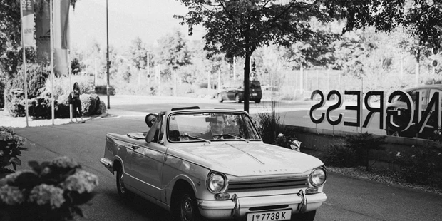 Destination-Wedding - Art der Location: Hotel / Chalet - Ob Kutsche, Oldtimer, Stretchlimousine oder Ferrari - gerne geben wir Ihnen unsere Kontakte für den Transfer von der Kirche und Standesamt zum Hotel weiter - Austria Trend Hotel Congress Innsbruck