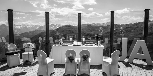 Destination-Wedding - Art der Location: Hotel / Chalet - Kristallhütte