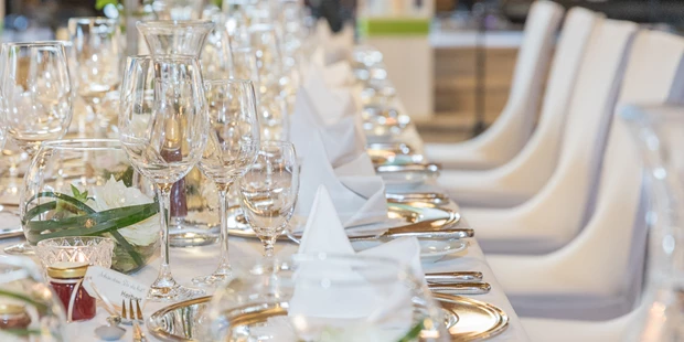 Destination-Wedding - Art der Location: Hotel / Chalet - Hochzeitstafel - Relax- & Vitalhotel Adler
