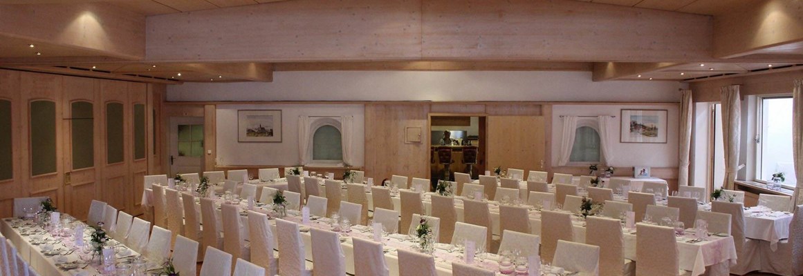 Hochzeitslocation: Saal mit Hussen - Hotel Krone