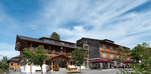 Destination-Wedding - PLZ 6941 (Österreich) - Aussensicht bis Mai 2016 - aktuell Zubau - Hotel Krone