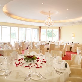 Hochzeitslocation: Festsaal in unserem Panorama Seerestaurant  - Werzer's Hotel Resort Pörtschach