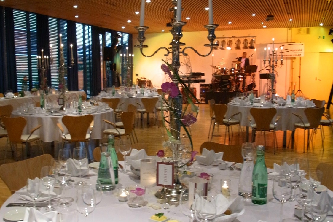 Hochzeitslocation: Dekorierter Festsaal - Vienna House Martinspark Dornbirn