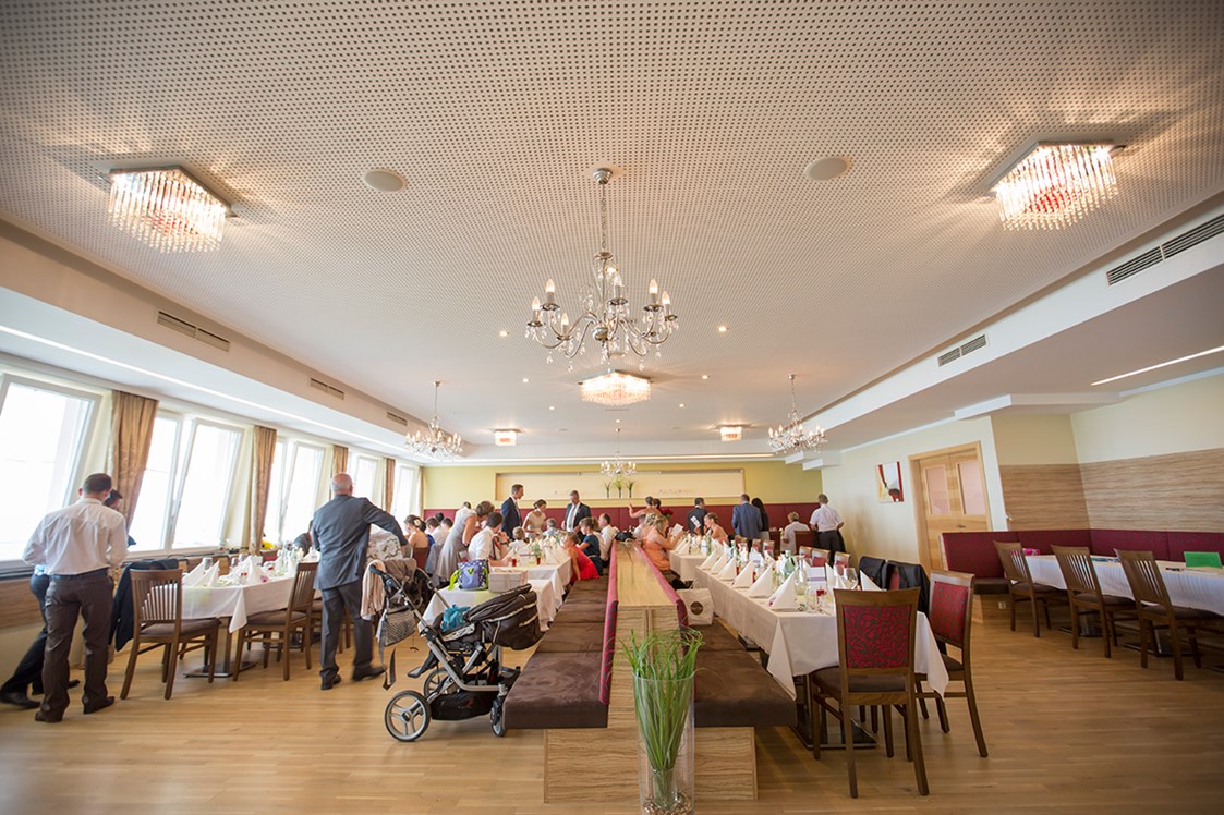 Hochzeitslocation: Der Festsaal im Revita Hotel Kocher in Oberösterreich.
Foto © Sandra Gehmair - Revita Hotel Kocher