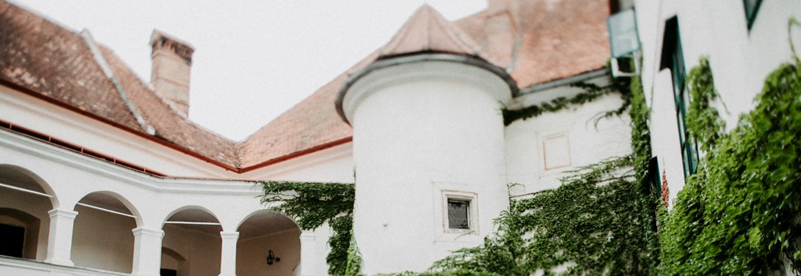 Hochzeitslocation: Arkadenhof im Schloss Ernegg (Niederösterreich)   - Schloss Ernegg