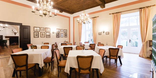 Destination-Wedding - Art der Location: Hotel / Chalet - Schloss Ernegg