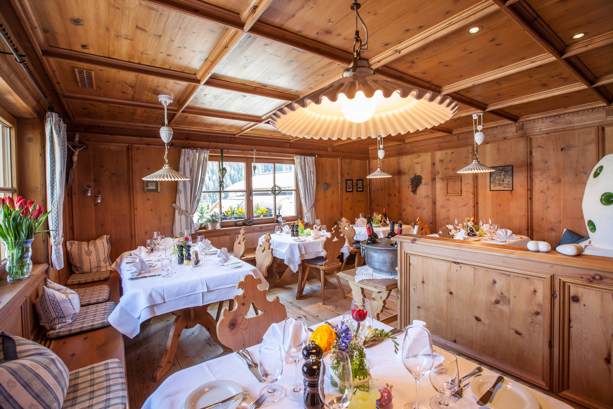 Destination-Wedding - Tiroler Oberland - Sonnbichl Stube
http://www.dassonnbichl.at/restaurant - Sonnbichl Stube