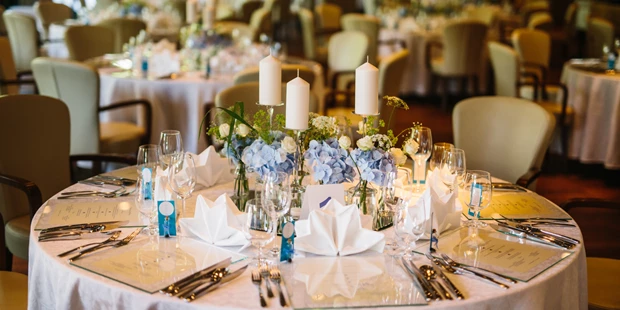 Destination-Wedding - Art der Location: Hotel / Chalet - Der Festsaal vom Hotel Warmbaderhof.
Foto © martinhofmann.at - Hotel Warmbaderhof *****