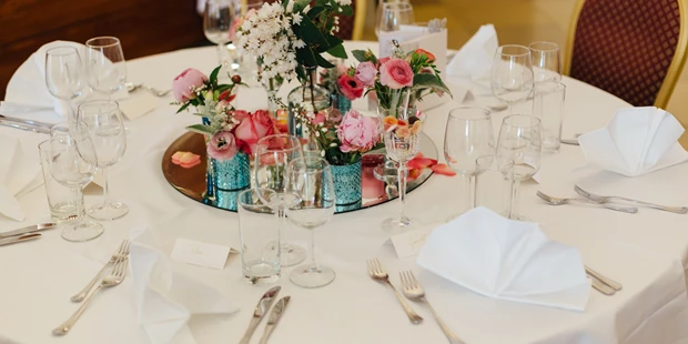 Destination-Wedding - Art der Location: Hotel / Chalet - Austria Trend Hotel Schloss Wilhelminenberg