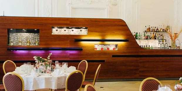Destination-Wedding - Art der Location: Hotel / Chalet - Austria Trend Hotel Schloss Wilhelminenberg
