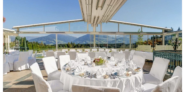 Destination-Wedding - Art der Location: Hotel / Chalet - Wintergarten mit Ausblick - Alpenhotel Speckbacher Hof