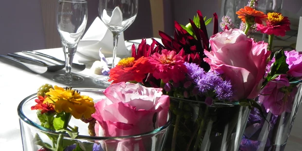 Destination-Wedding - Art der Location: Hotel / Chalet - Blumendeko - Aktivhotel ZUM GOURMET