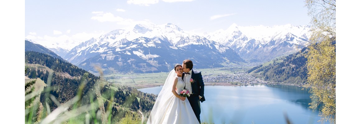 Hochzeitslocation: Fotoshooting mit Blick auf den Zeller See und das Kitzsteinhorn - Schloss Prielau Hotel & Restaurants