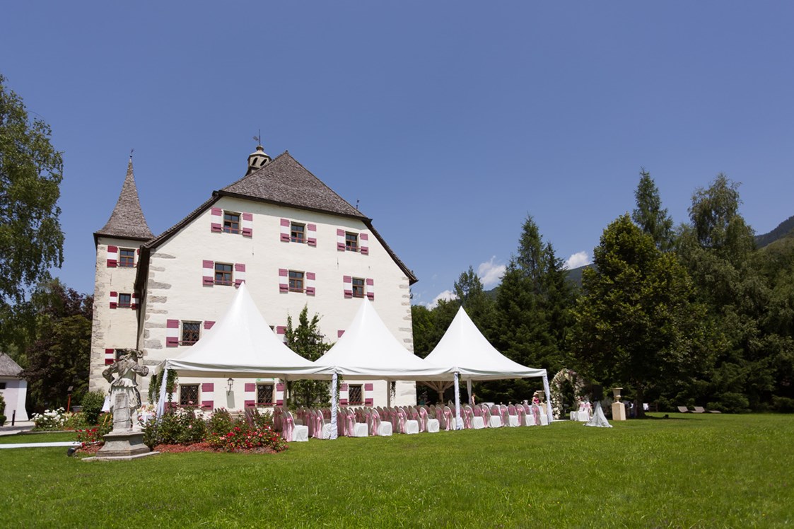 Hochzeitslocation: Zelt für Feiern im Schlosspark - Schloss Prielau Hotel & Restaurants