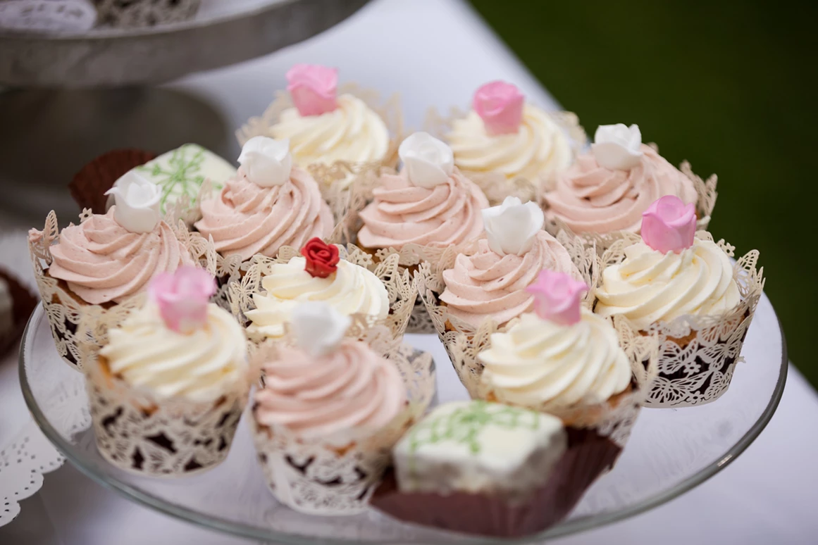Hochzeitslocation: Petit fours  - Schloss Prielau Hotel & Restaurants