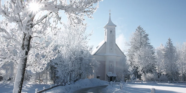 Destination-Wedding - Art der Location: Hotel / Chalet - Prielauer Kirche als Wintertraum - Schloss Prielau Hotel & Restaurants