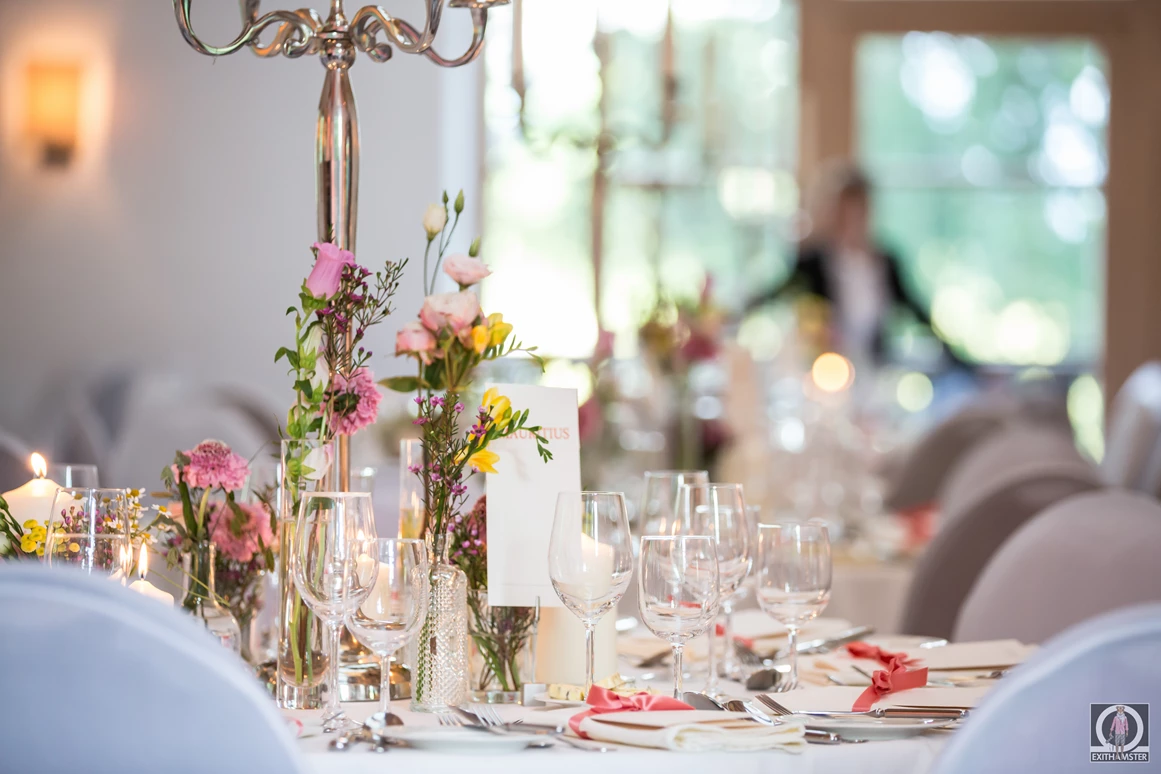 Hochzeitslocation: Dekoration im Bankettsaal - Schloss Prielau Hotel & Restaurants