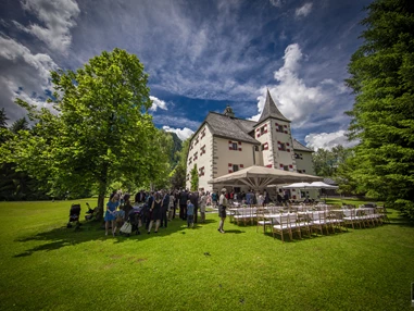 Hochzeitslocation: Feiern im Schlossgarten - Schloss Prielau Hotel & Restaurants