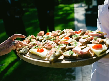 Hochzeitslocation: Canapees - Schloss Prielau Hotel & Restaurants
