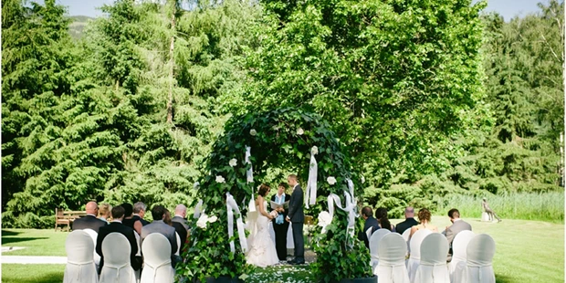 Destination-Wedding - Art der Location: Hotel / Chalet - Freie Trauung im Schlosspark - Schloss Prielau Hotel & Restaurants