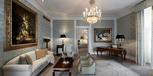 Destination-Wedding - Art der Location: Hotel / Chalet - Idomeneo, Deluxe One Bedroom Suite - Hotel Sacher Wien