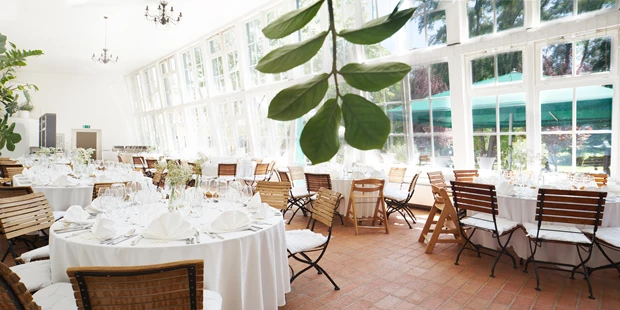 Destination-Wedding - Art der Location: Hotel / Chalet - Orangerie - Schloss Miller-Aichholz - Europahaus Wien