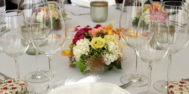 Destination-Wedding - Art der Location: Hotel / Chalet - Orangerie gedeckt - Schloss Miller-Aichholz - Europahaus Wien