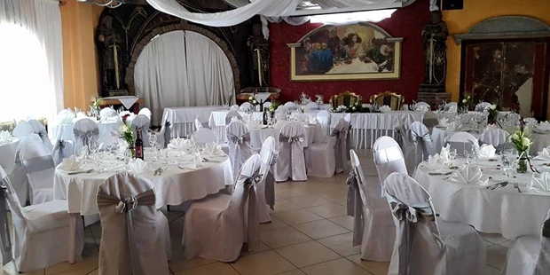 Destination-Wedding - Art der Location: Hotel / Chalet - Burg Spielberg