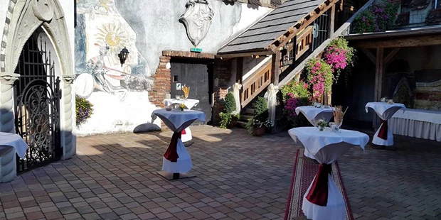 Destination-Wedding - Art der Location: Hotel / Chalet - Burg Spielberg