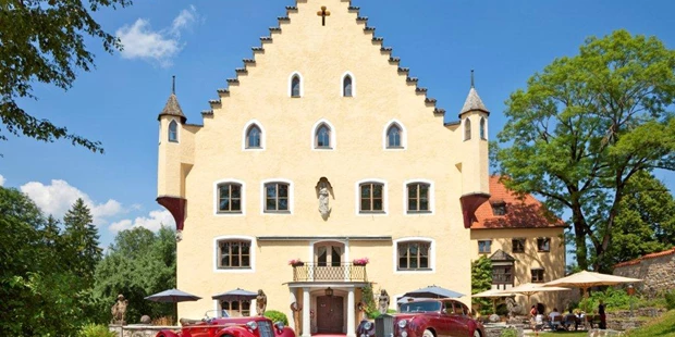 Destination-Wedding - Art der Location: Hotel / Chalet - Das Schloss zu Hopferau - vor 550 Jahren erbaut. - Schloss zu Hopferau