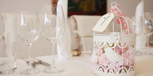 Destination-Wedding - Art der Location: Hotel / Chalet - Tischdekoration - Hotel Sonnenburg