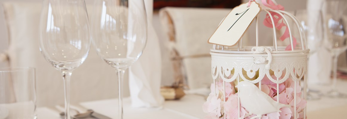 Hochzeitslocation: Tischdekoration - Hotel Sonnenburg