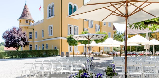 Destination-Wedding - Art der Location: Weingut / Heuriger - Heiraten im Freien - Georgi Schloss und Weingut