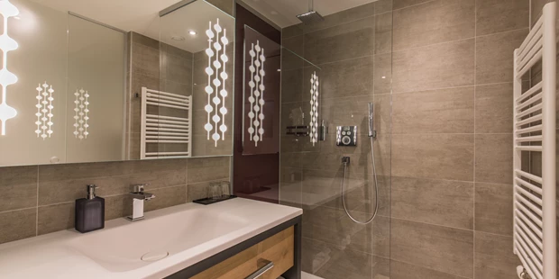 Destination-Wedding - Exklusivität - Salzburg - Badezimmer - Sporthotel Wagrain